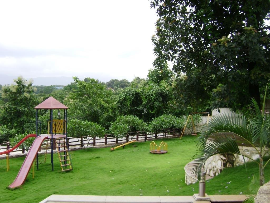 Sparsh Resort & Chalet Kalamb  Exterior photo